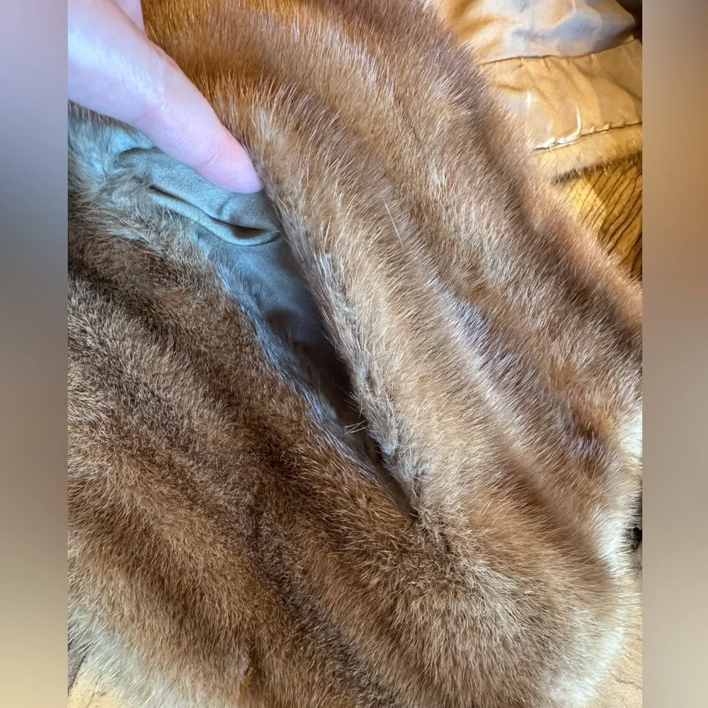 VINTAGE Holt Renfrew Fur Stole - Picture 7 of 9